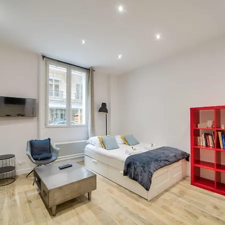 Appartamento Parisconciergerie - Champs Elysees *